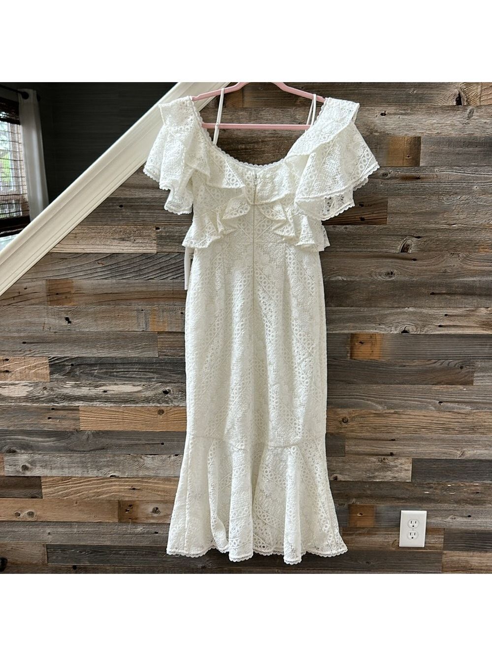 NWT Theia Margot Cold-Shoulder Lace White Dress, Size 4 - Picture 9 of 14